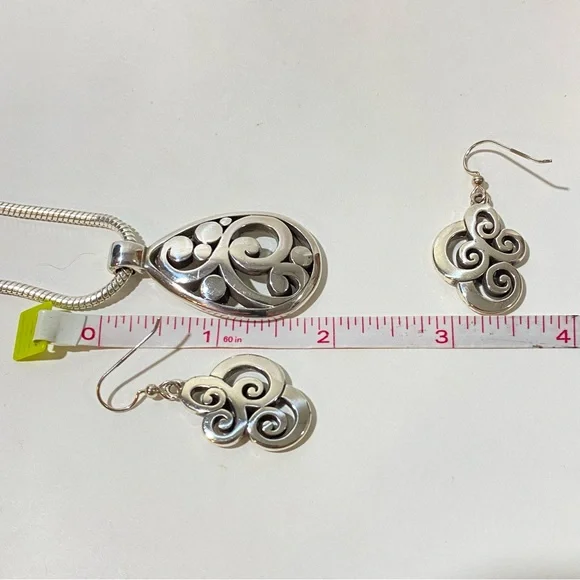 Brighton Contempo Necklace and Earring Set - Picture 8 of 9